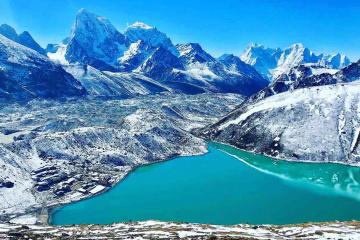 Everest Gokyo Lake Trek 