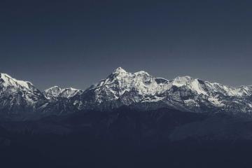 Panoramic views of Everest from mountain flight tour